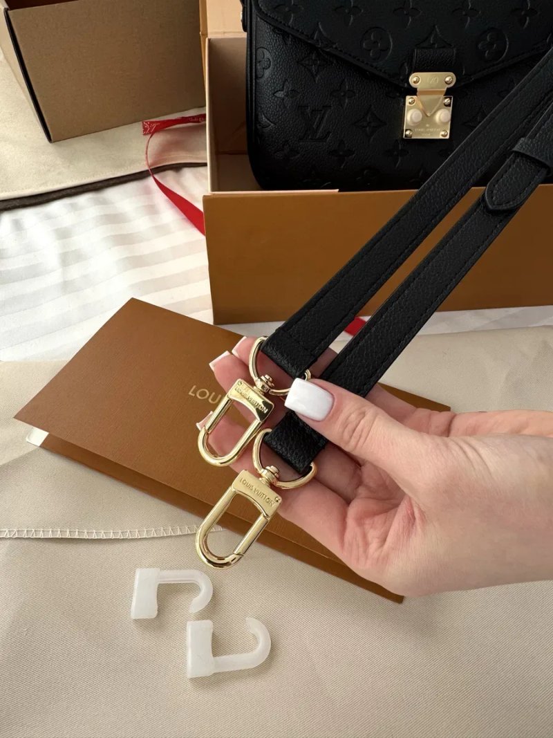 Жіноча сумка чорна Louis Vuitton Pochette metis black сумочка женская натуральная кожа кожаная луи витон шкіряна натуральна шкіра тренд — фото 6