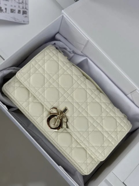 Жіноча сумка Dior Top Handle Bag біла Cannage з ремінцем