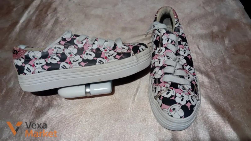 Жіноче взуття Converse, Superga, Vans, Disney, Elle Sport, NB, Carvela Kurt Geiger — фото 2