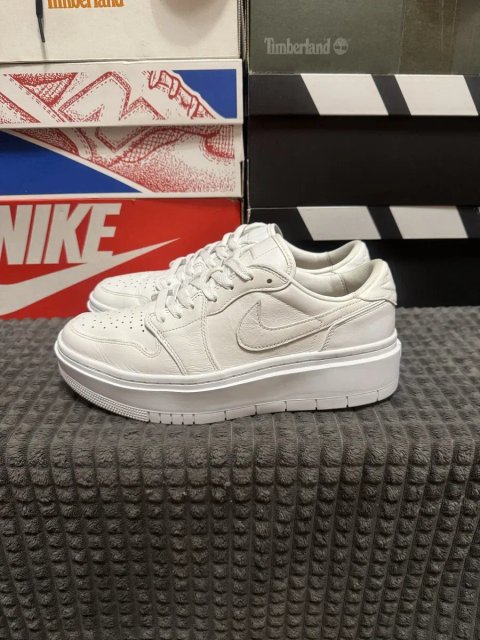 Жіночі кросівки 40,5(26см)Nike Air Jordan 1 Elevate Low оригінал