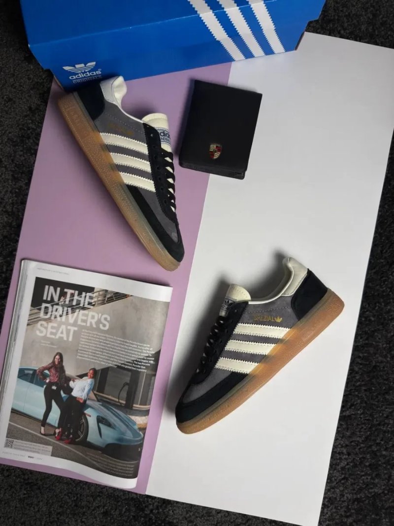 Жіночі кросівки адідас Adidas Handball Spezial W Grey Black White [36-41] — фото 8