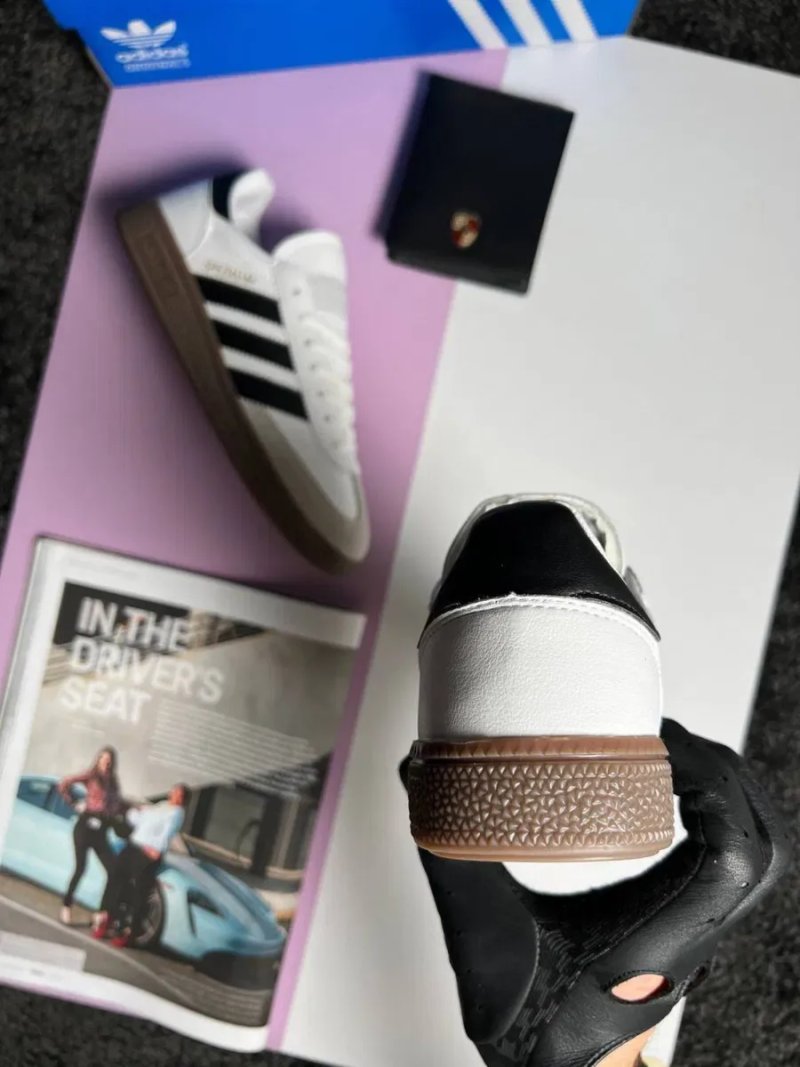 Жіночі кросівки адідас Adidas Handball Spezial White Black [36-41] — фото 5