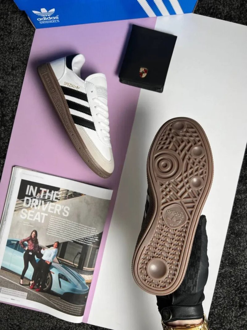 Жіночі кросівки адідас Adidas Handball Spezial White Black [36-41] — фото 6