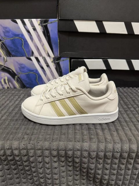 Жіночі кросівки Adidas Grand Court Base 2.0 37(23,5см) оригінал