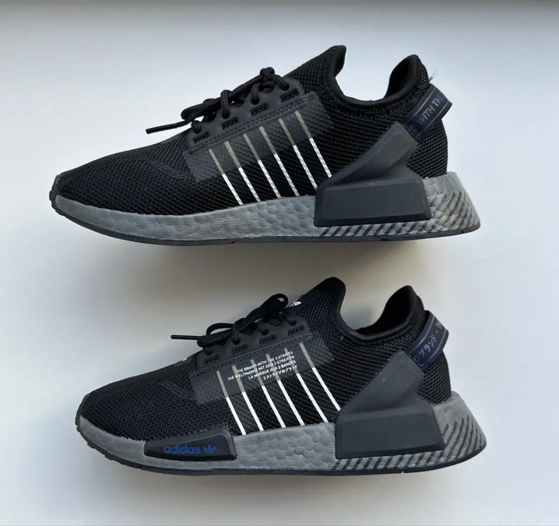 Жіночі кросівки Adidas NMD_R1 V2 Black HQ6628 розмір 39 — фото 2