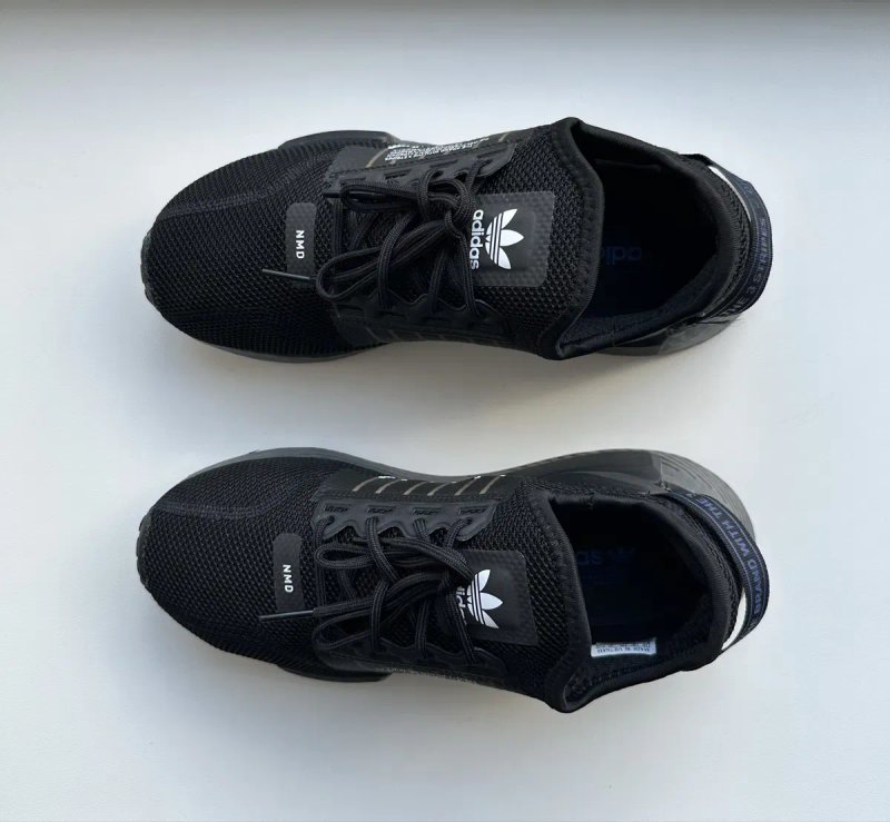 Жіночі кросівки Adidas NMD_R1 V2 Black HQ6628 розмір 39 — фото 5