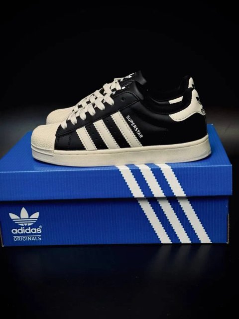 Жіночі кросівки adidas superstar • найхітовіші адідаси • преміальна якість • адідас суперстар • шкіряні кросовки