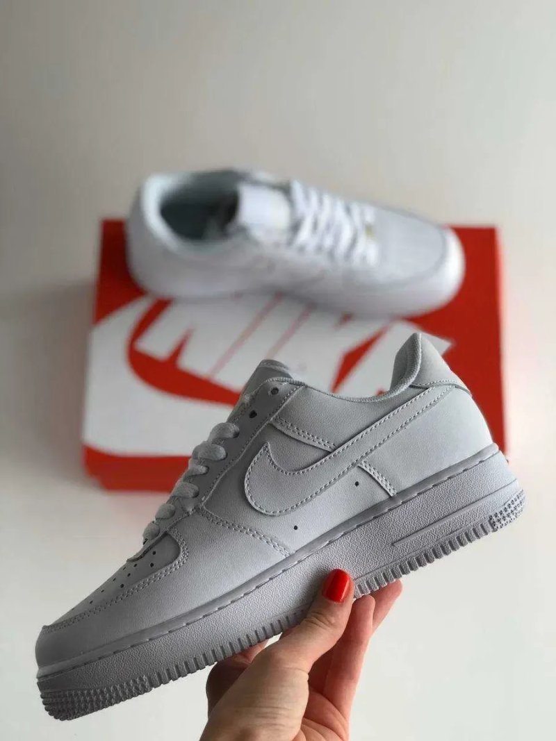 Жіночі кросівки Nike Air Force 1 Low "White Classic" Розміри 36-40 — фото 7