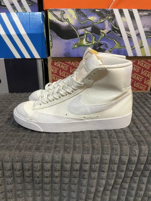 Жіночі кросівки Nike Blazer Mid '77 Next Nature 37,5(23,5см) оригінал