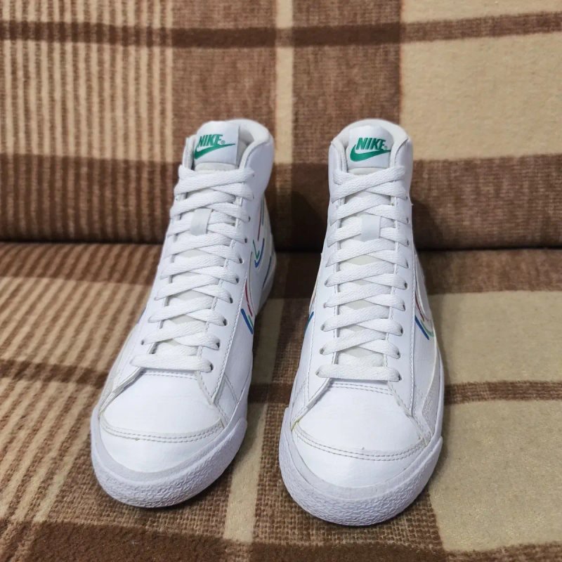 Жіночі кросівки nike blazer — фото 2