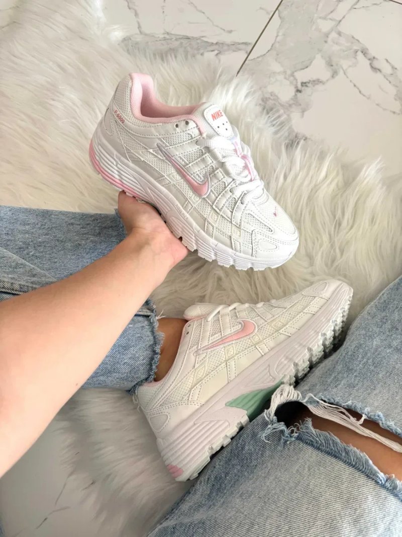 Жіночі кросівки Nike P-6000 в білому кольорі — фото 3