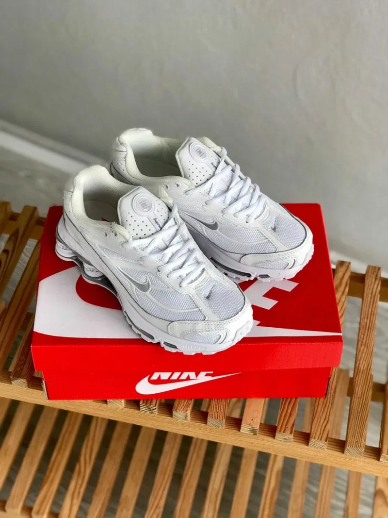 Жіночі кросівки Nike Shox Ride 2 Supreme "White" Розміри 36-40 — фото 5