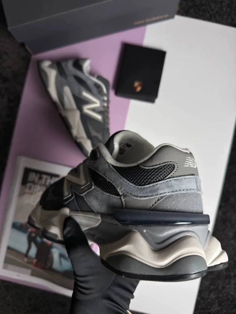Жіночі кросівки нью беланс New Balance 9060 Grey White [36-41] — фото 4