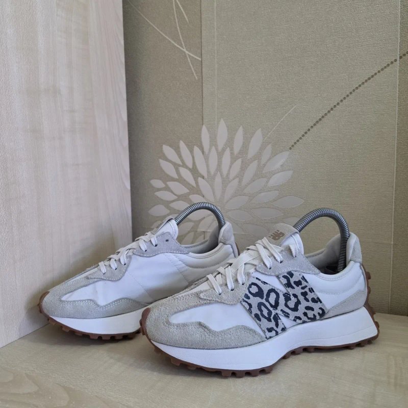 Жіночі кросівки оригінал New Balance 327 розмір 36.5 — фото 3