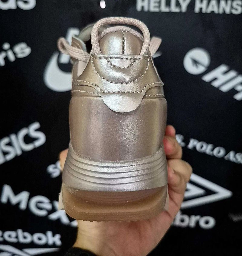 Жіночі кросівки Reebok x Cardi B Classic Leather(Оригінал)Розміри:38-24,5 і 39-25,5см. — фото 4