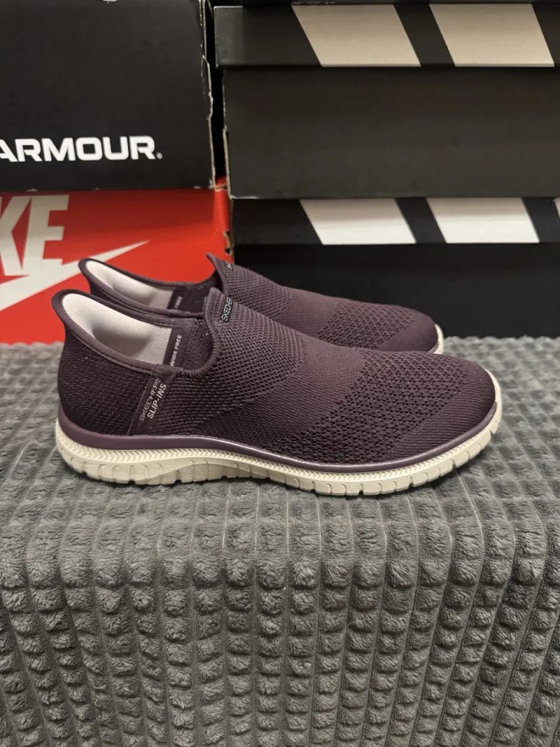 Жіночі кросівки Skechers Slip-ins 37,5(24см) оригінал — фото 3
