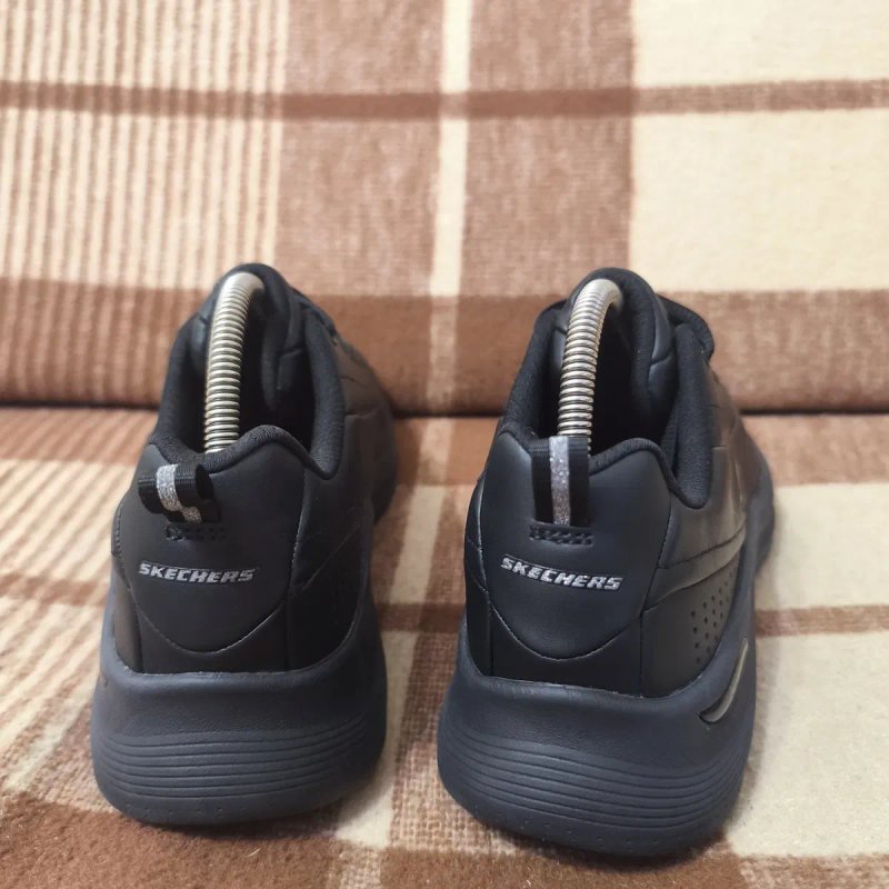Жіночі шкіряні кросівки Skechers — фото 3