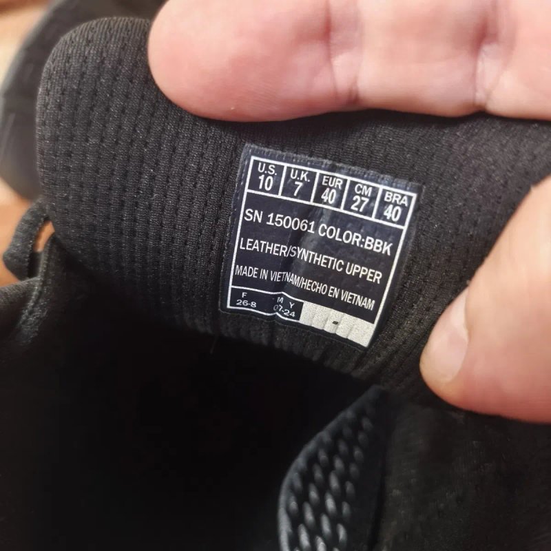 Жіночі шкіряні кросівки Skechers — фото 5