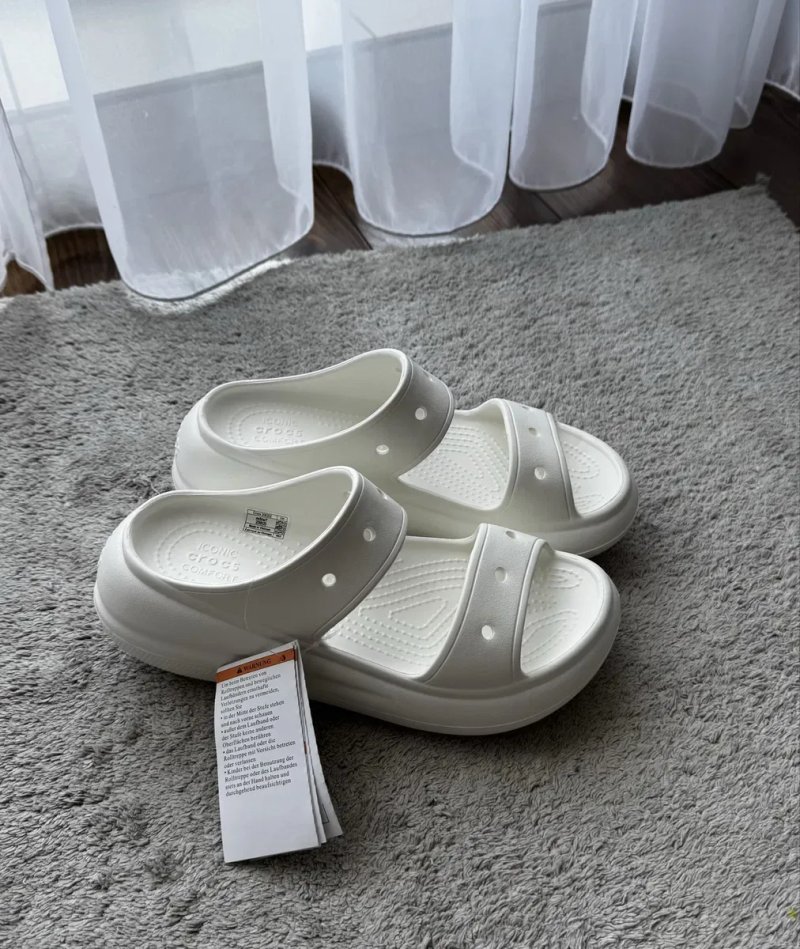 Жіночі шльопанці Крокси Crocs Classic Crush Sandal бежеві W7 36 розмір 23 CM — фото 4