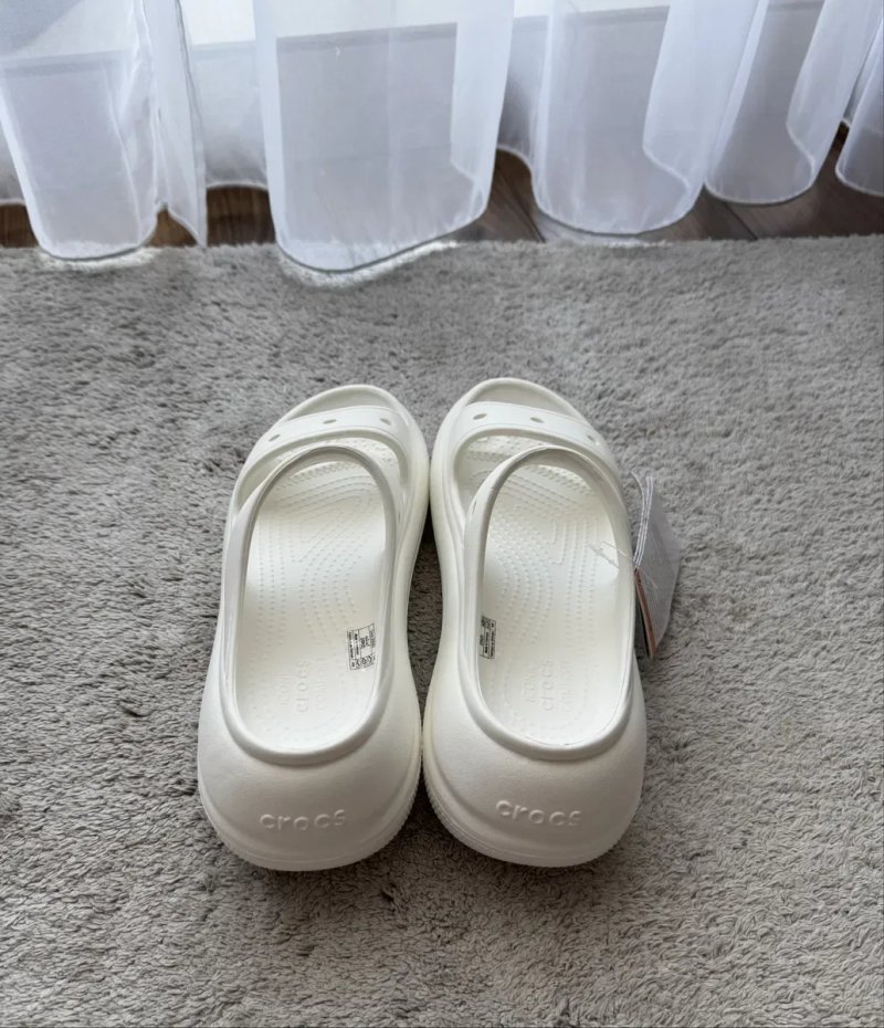 Жіночі шльопанці Крокси Crocs Classic Crush Sandal бежеві W7 36 розмір 23 CM — фото 6