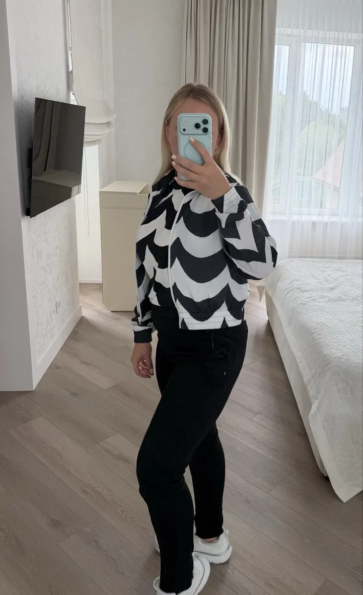 Жіночі штани adidas Always Original Laced Slim — фото 4