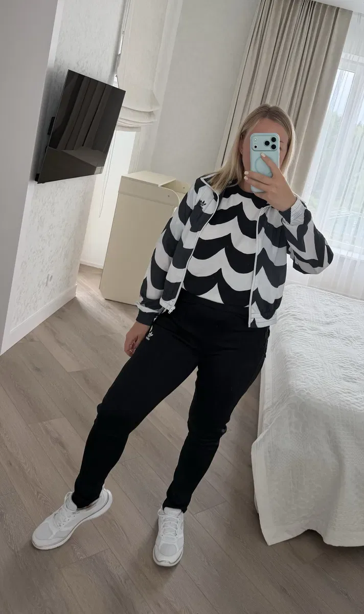 Жіночі штани adidas Always Original Laced Slim — фото 7