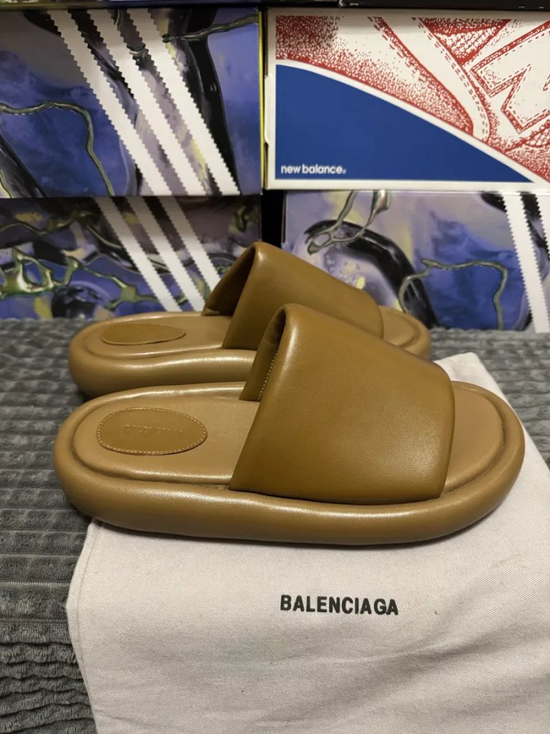 Жіночі тапочки Balenciaga Puffy Slides 39(25см) оригінал — фото 3
