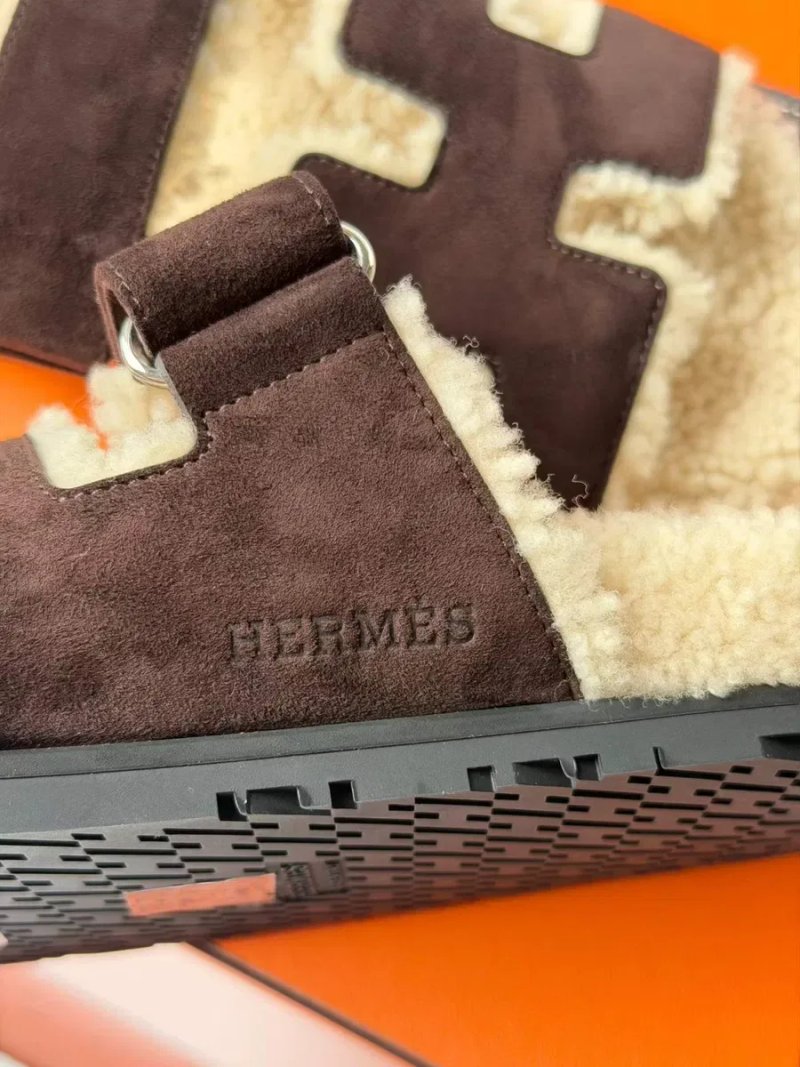 Жіночі теплі коричневі сандалі з овчиною Hermès Chypre Shearling Sandals — фото 4