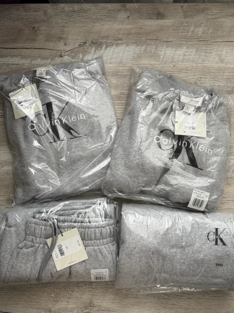 Жіночий костюм на флісі Calvin Klein оригінал розмір M — фото 3