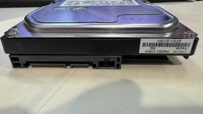 Жорсткий диск Toshiba 1TB 7200rpm 32MB DT01ACA100 3.5 SATA III — фото 2