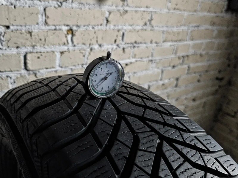 Зимові 225/65r17 Yokohama | 7mm | 2023 | Made in Philippines | Преміум шини | Комплект / 4шт | Ідеальний стан, без пошкоджень, без ремонтів — фото 3
