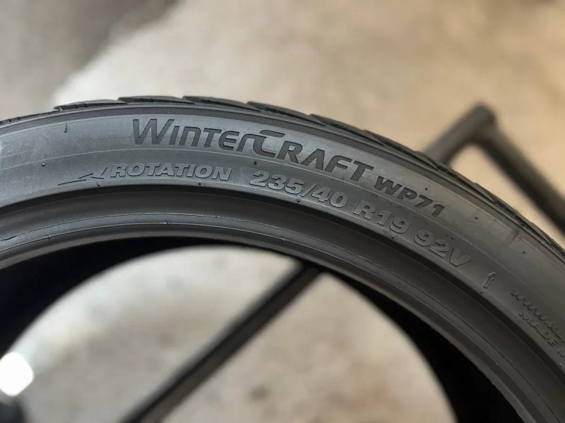 Зимові шини‼️235/40 R19 Kumho WinterCraft wp71  92V 7.7мм 2025рік — фото 5