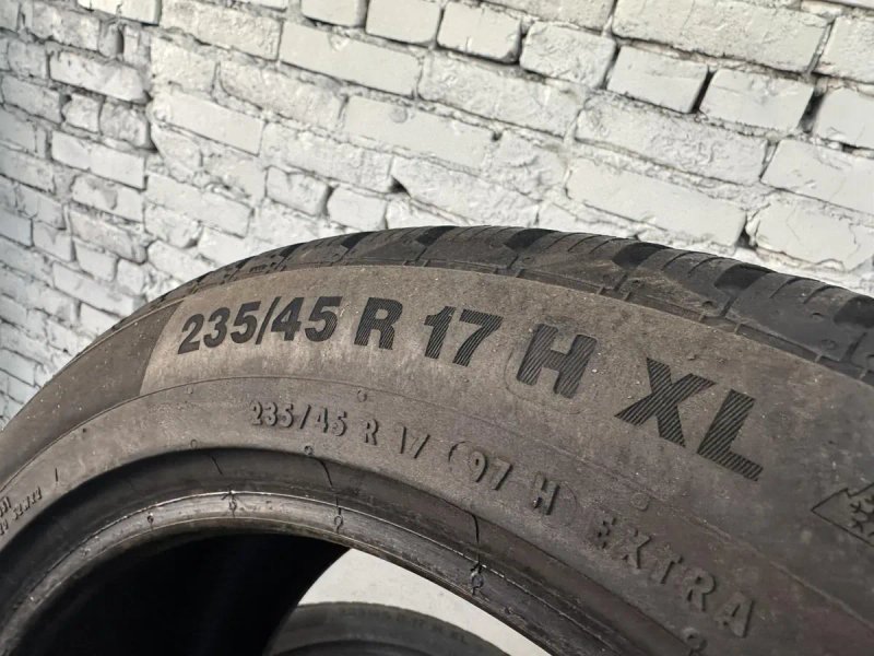 Зимові шини CONTINENTAL 235/45 r17 — фото 5