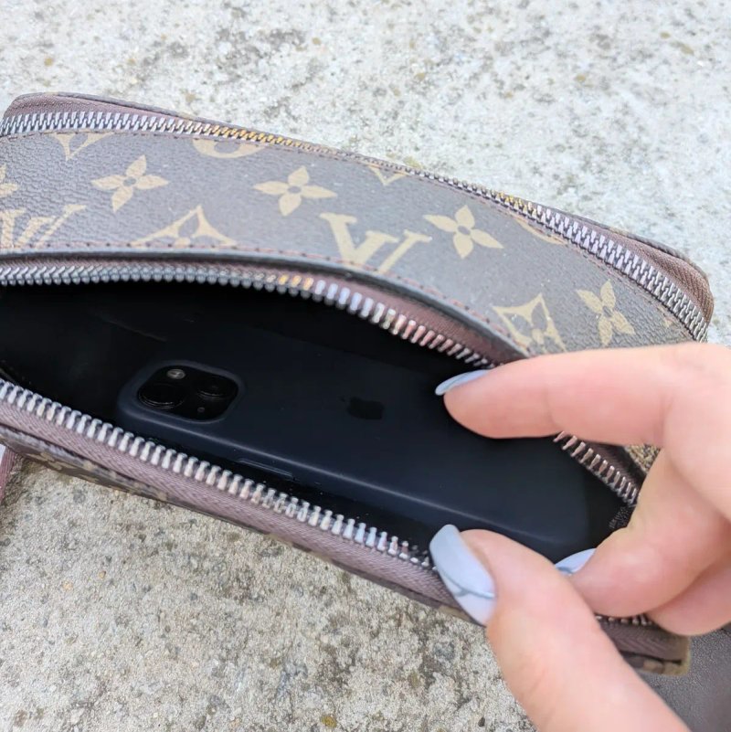Знижка! Жіноча сумка Louis Vuitton Camera Bag Monogram, кросбоді через плече. — фото 6