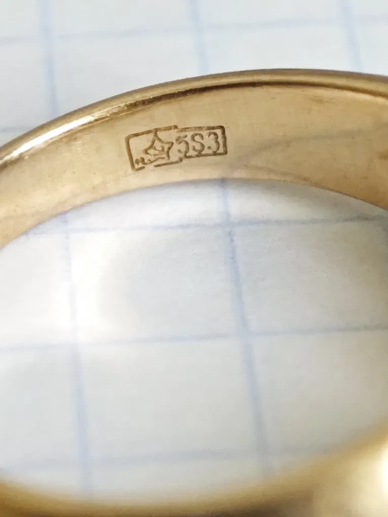 Золота каблучка, з діамантом 0.41 ct, 583 проба. — фото 6