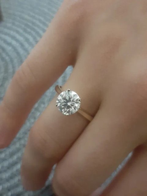 Золотое кольцо, 2.3 ct натуральный большой бриллиант с сертификатом