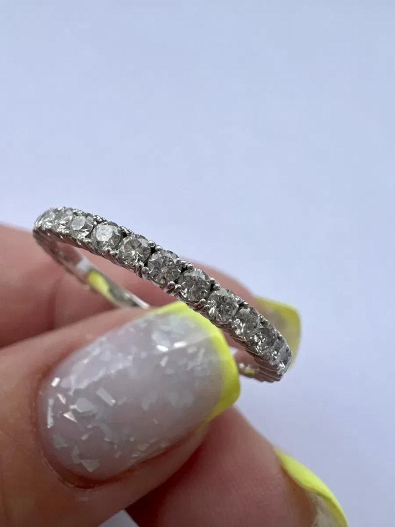 Золотое кольцо с бриллиантами  по кругу 0,76ct / р.17,5 белое золото 585 проба золота каблучка з діамантами — фото 3