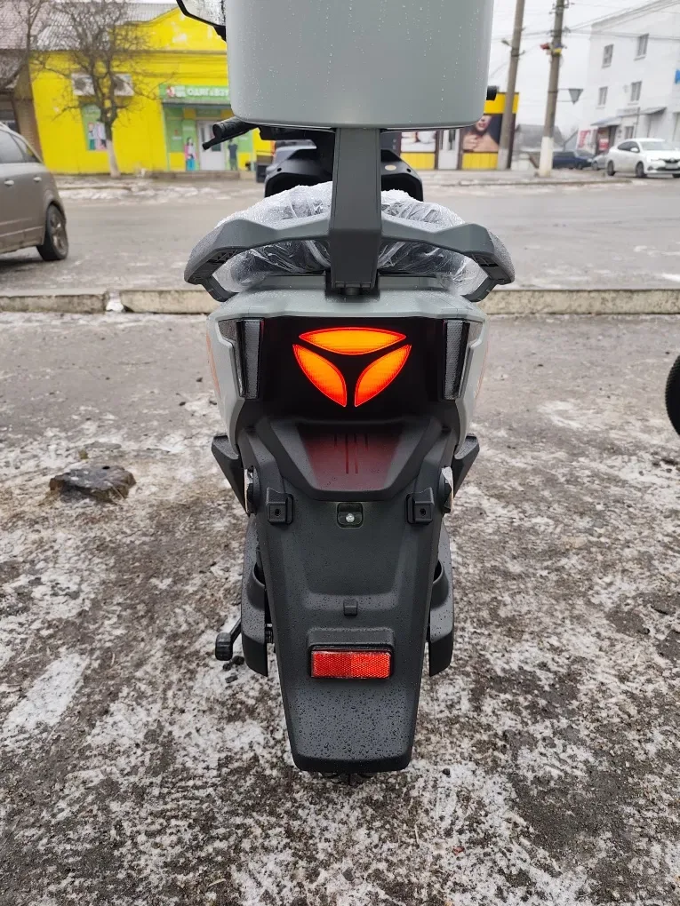 !ЗустрічайтеНовинку від світового бренду електроскутер Yadea GT25 — фото 7