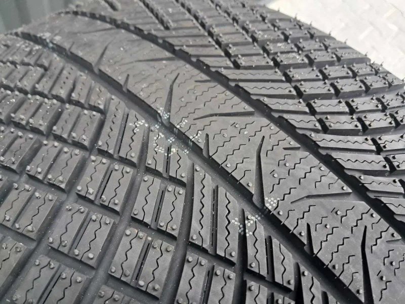 2026РІК!!! Резина зима НОВА Yokohama 275/40 R22 Advan Winter V907 RS Q8 IX BMW Range Rover EQS SUV Zeekr 8X — фото 3