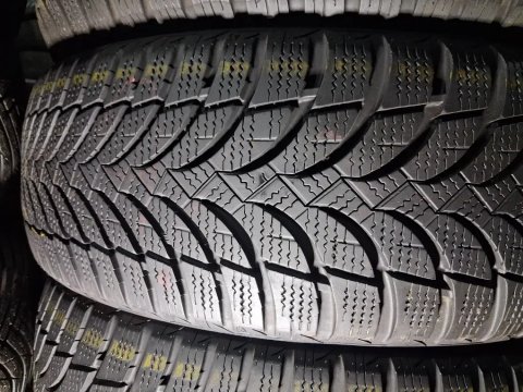205/60 16 Nexen Winguard sport 2 КОМПЛЕКТ , Пара шини б/у зима