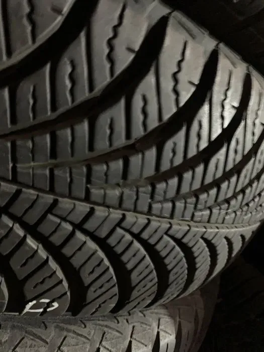 215/55 17 Goodyear Vector 4Seasons Gen-2 Шини б/у всесезонные — фото 2