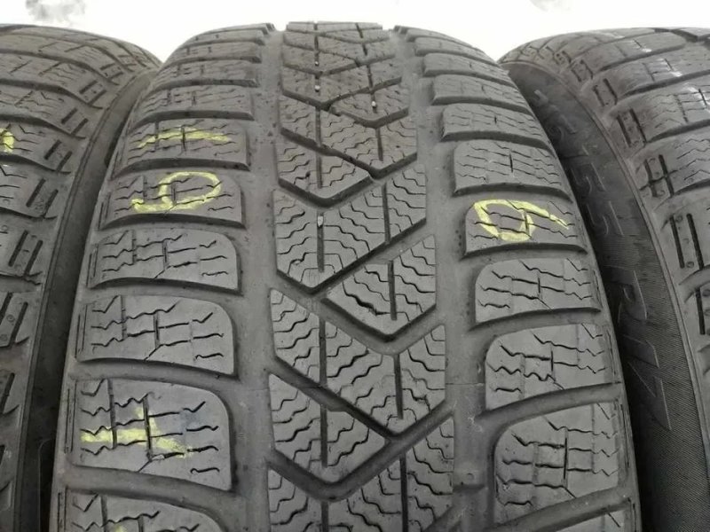 215/55 R17 98V Pirelli Sottozero3 зима 4штуки шини б/у — фото 4