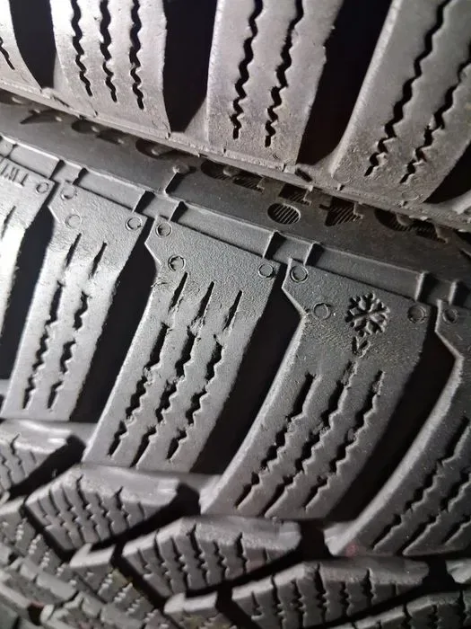 225/45 R18 Continental Winter Ts 850p Комплект , ПАРА резина б/у зима — фото 2