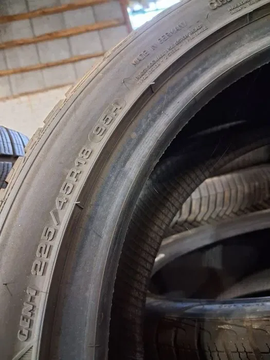 225/45 R18 Goodyaer Ultra Grip perfomance Резина б/у зима Комплект ,  Пара — фото 6