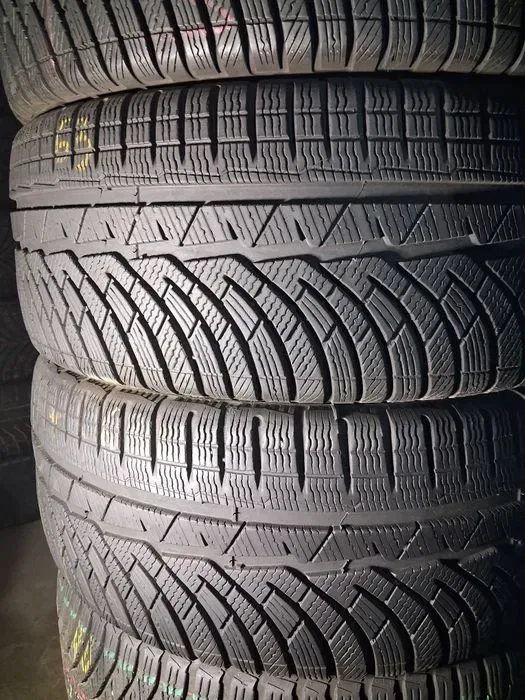 225/50 18 Michelin Pilot Alpin 4 RSC Комплект Шини б/у зима — фото 4