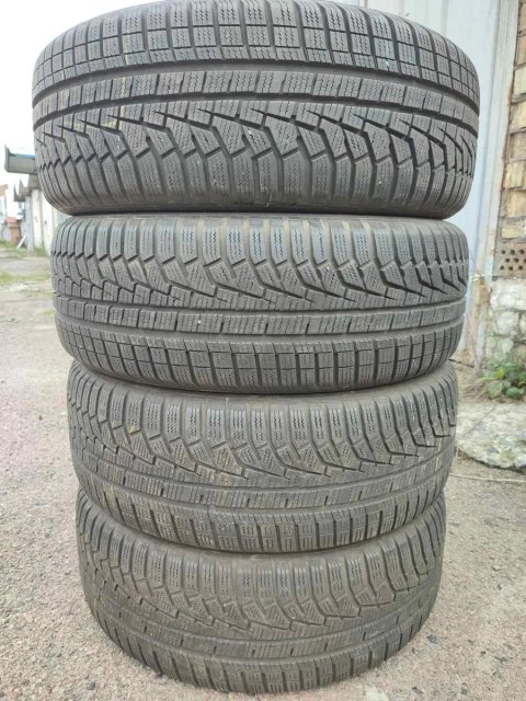 17 225/60 Hankook WinterIceptEvo2 шини зимові