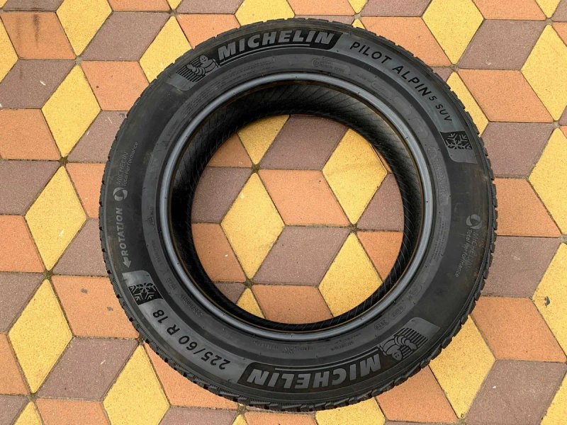 225/60 R18 104H XL Michelin Pilot Alpin 5 SUV / Зимові шини / 2022 — фото 6