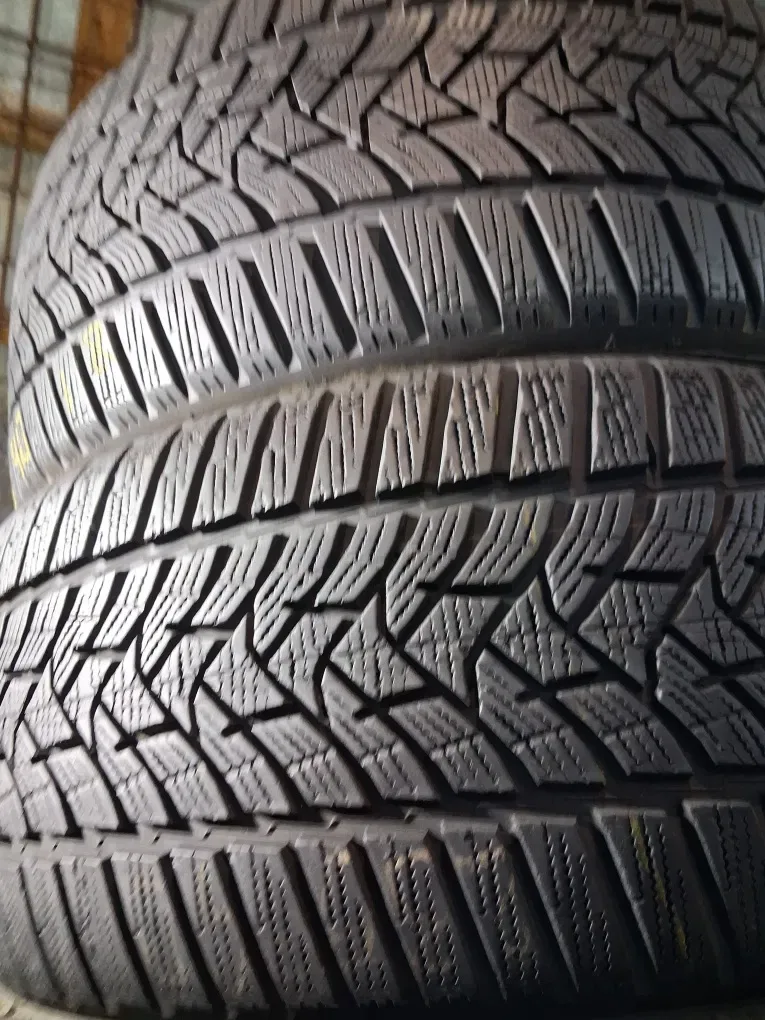 235/40 R18 Dunlop Winter Sport 5  Комплект , Пара шини б/в зима — фото 3