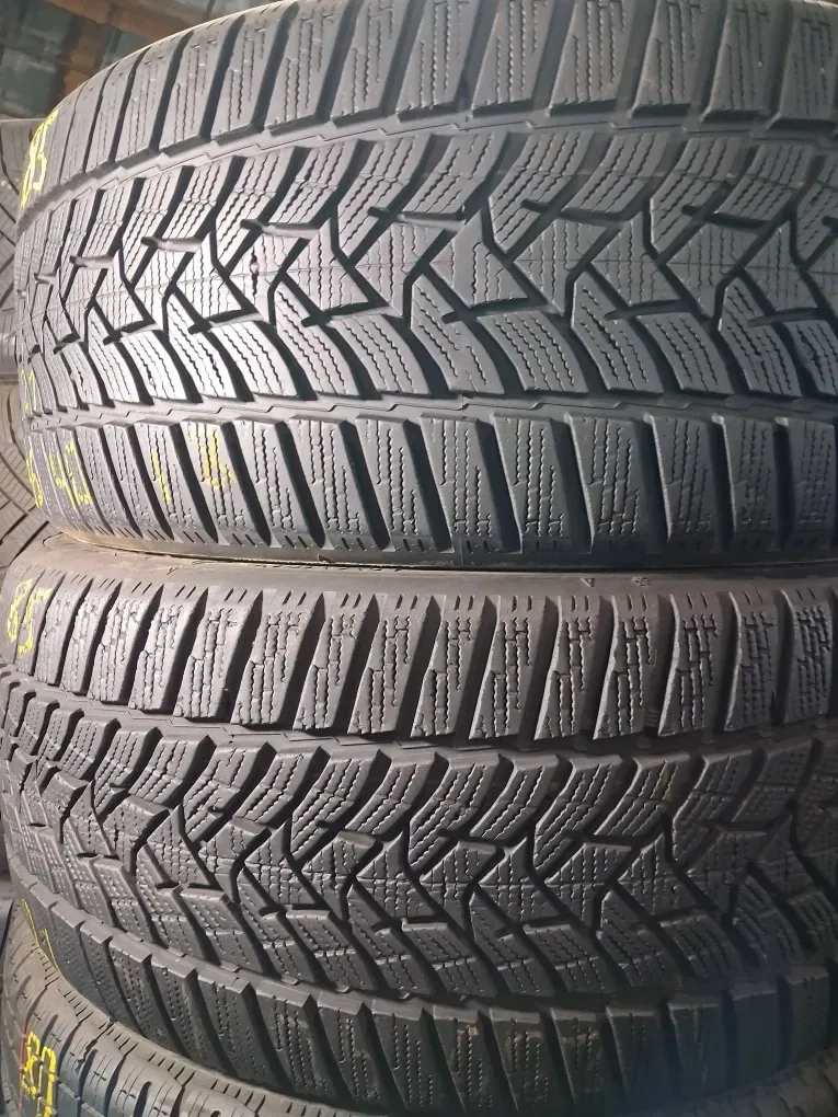 235/40 R18 Dunlop Winter Sport 5  Комплект , Пара шини б/в зима — фото 4