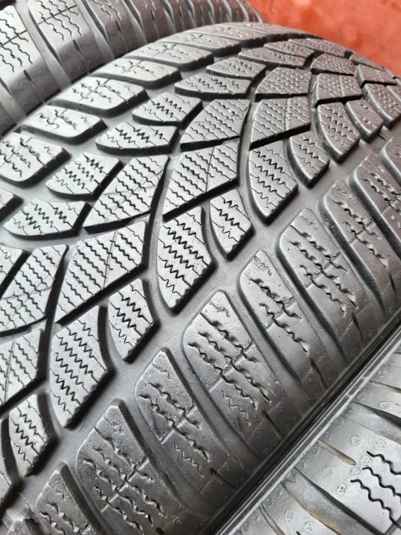 235/45/17 R17 Dunlop SP Winter Sport 3D 4шт ціна за 1шт шини — фото 2